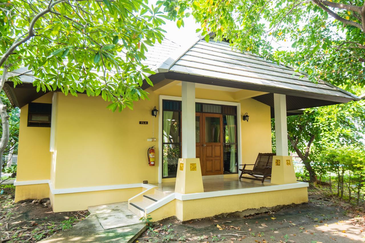 Baan Talay See Cream Resort ساموت سونكرام المظهر الخارجي الصورة