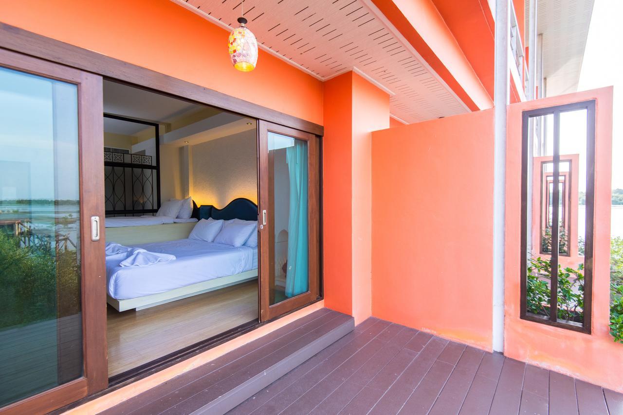 Baan Talay See Cream Resort ساموت سونكرام المظهر الخارجي الصورة