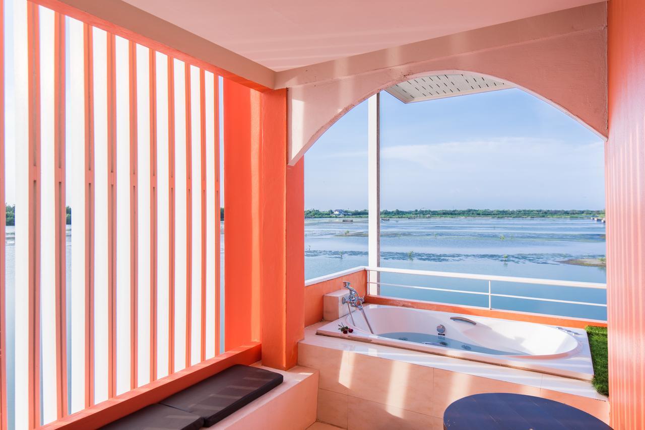 Baan Talay See Cream Resort ساموت سونكرام المظهر الخارجي الصورة